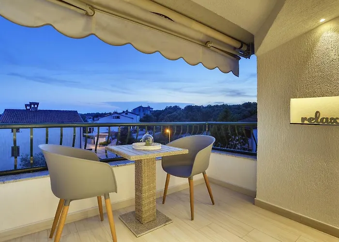 Apartment Zanetti 2 *